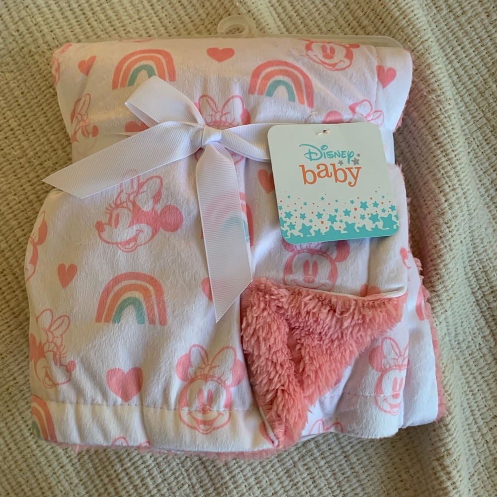 Disney baby girl Minnie blanket NWT